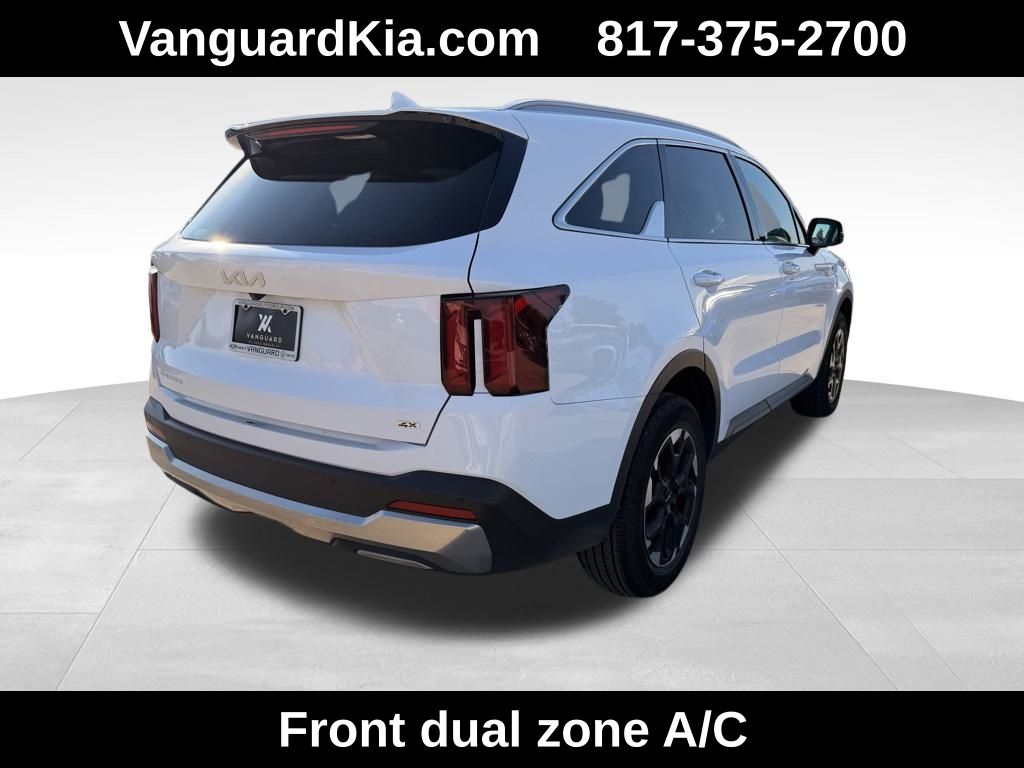 2024 Kia Sorento S photo 4