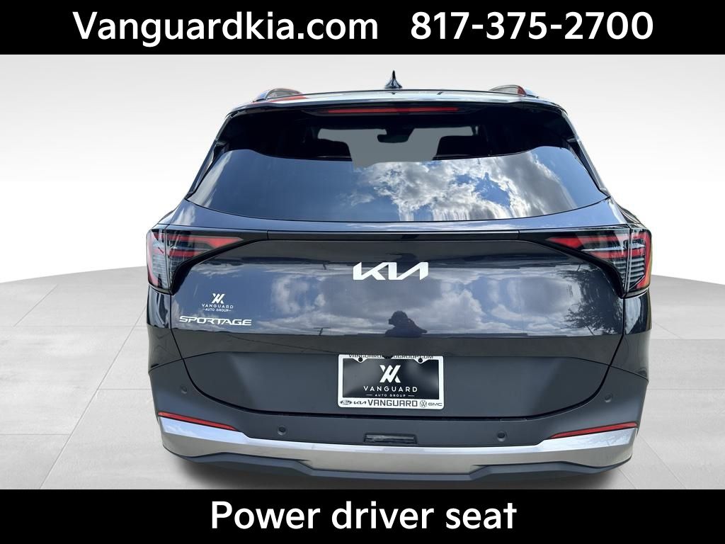 2026 Kia Sportage EX photo 3