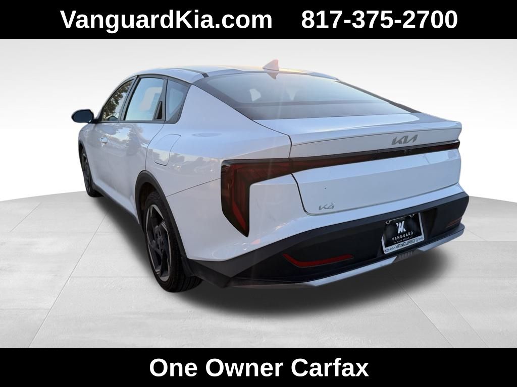 2025 Kia K4 EX photo 2