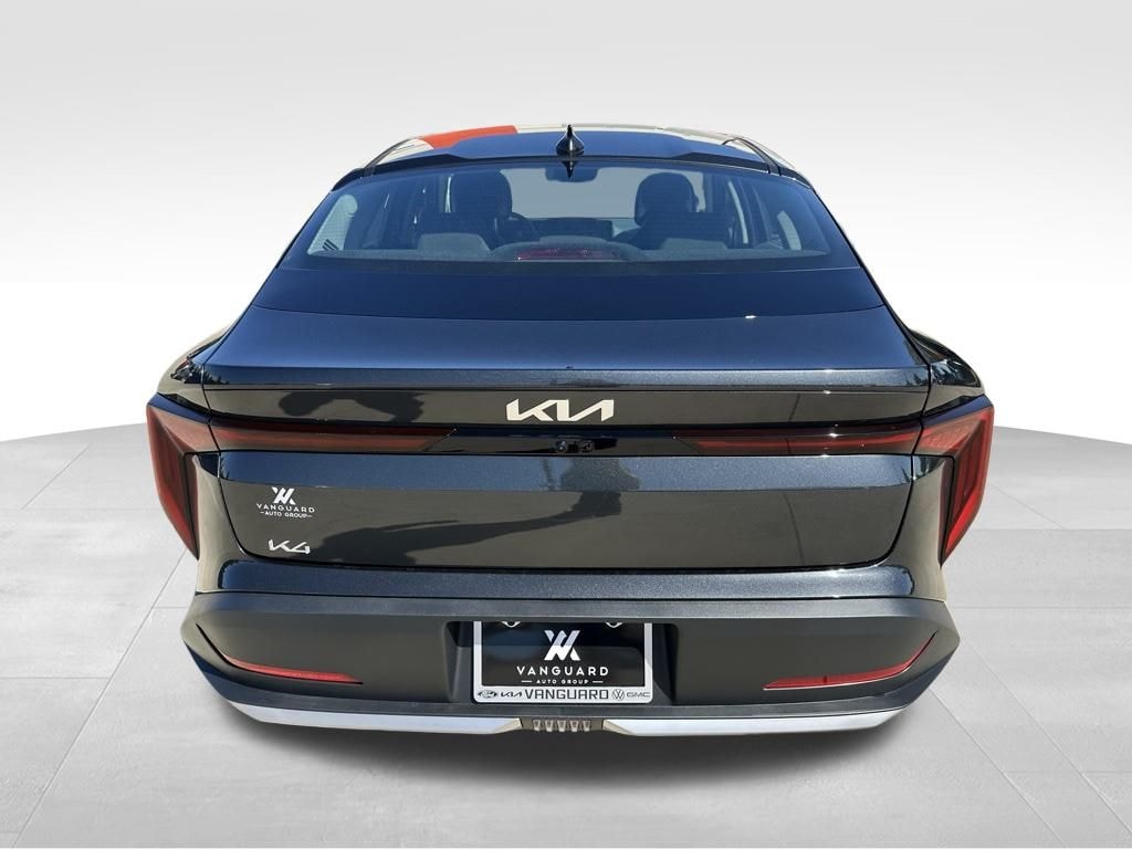 New 2025 Kia K4 LXS Sedan