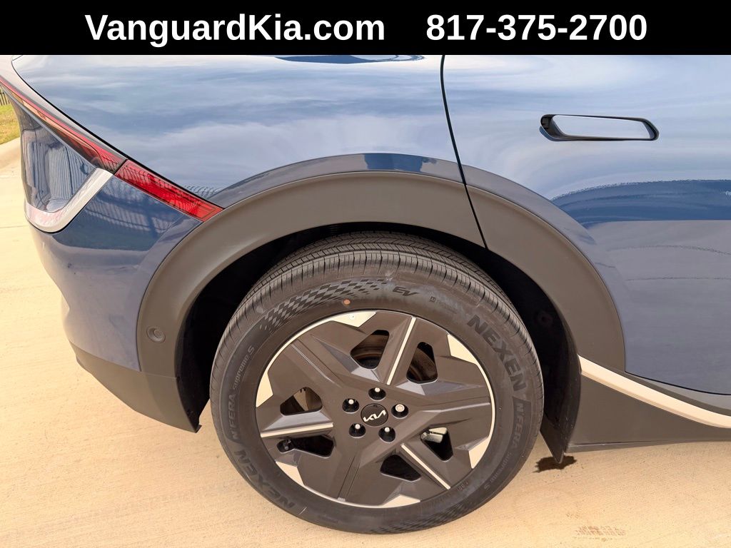 2025 Kia EV6 Light L/R - Photo 9