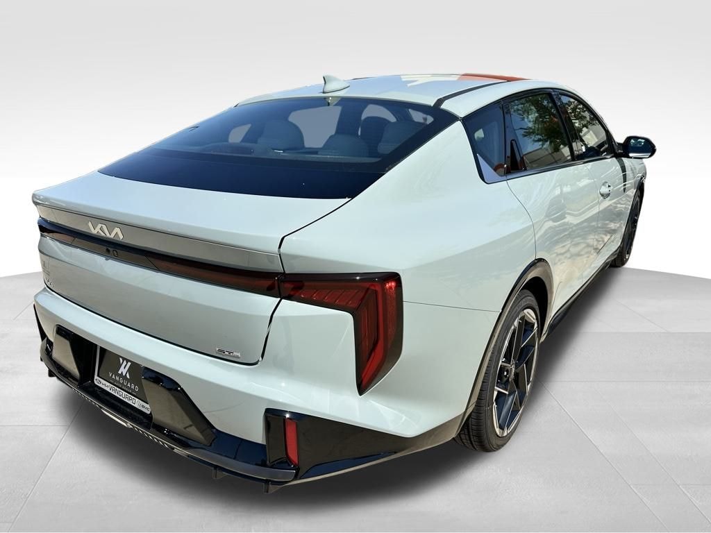 New 2025 Kia K4 GT-Line Sedan