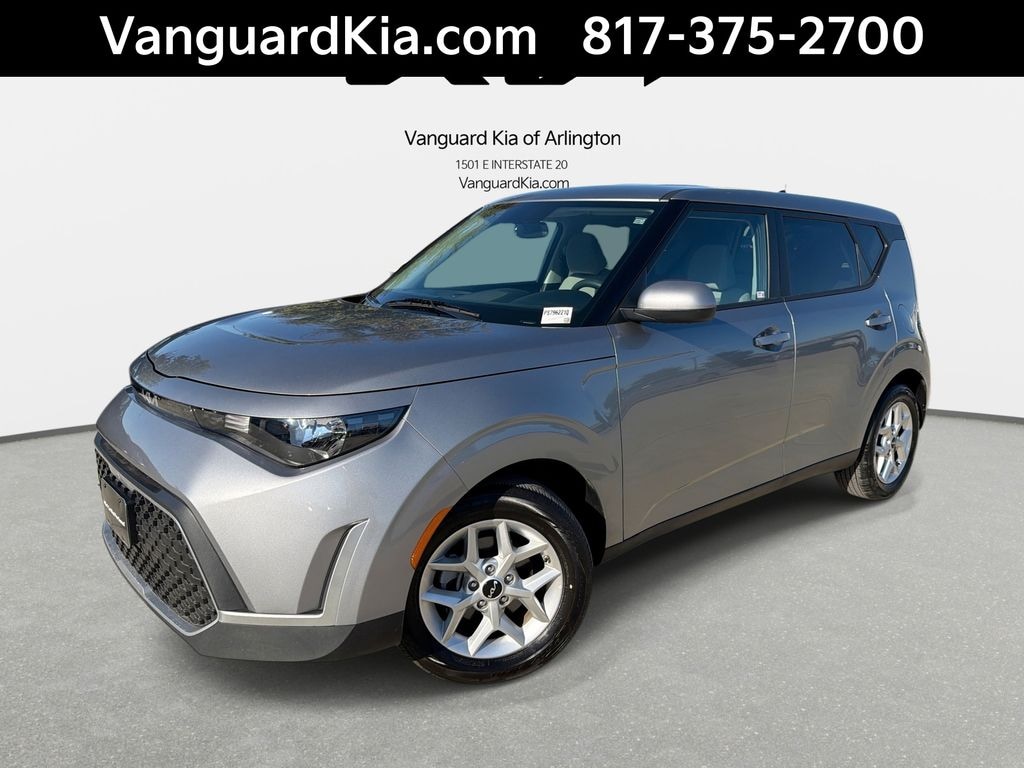 Certified 2025 Kia Soul LX Tech PKG Hatchback
