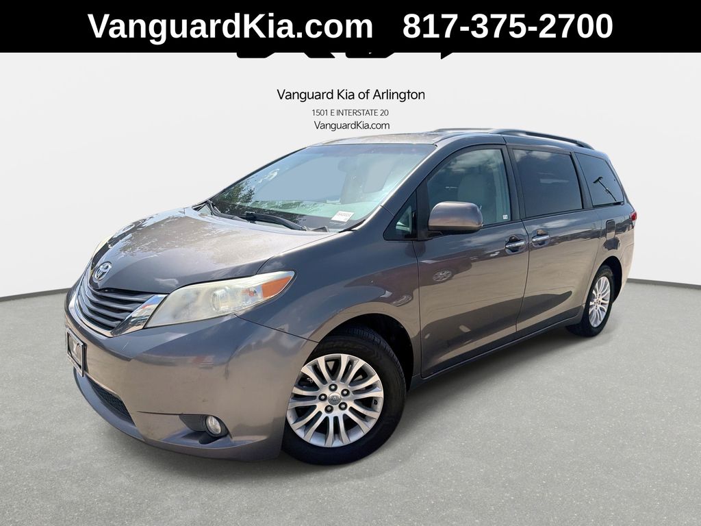 2014 Toyota Sienna XLE