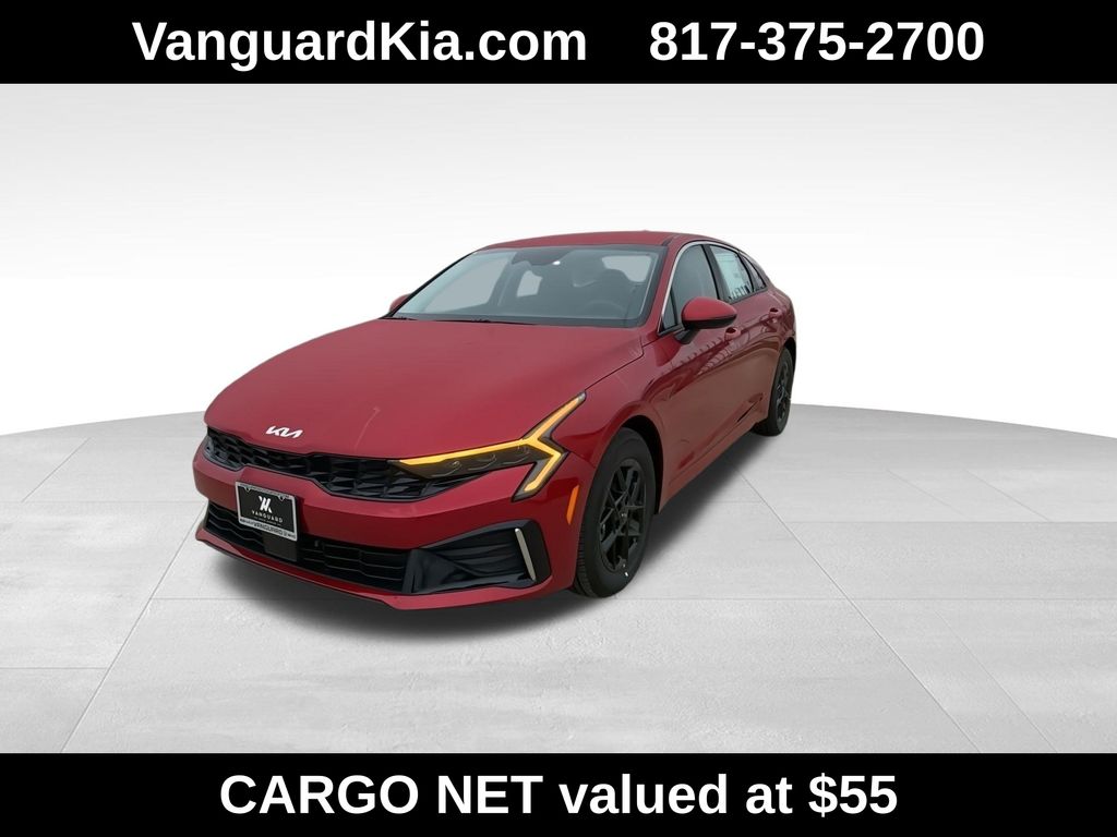 2025 Kia K5 LXS photo 4