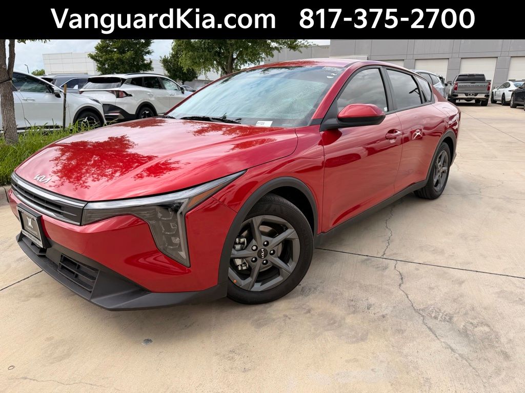 2025 Kia K4 LXS