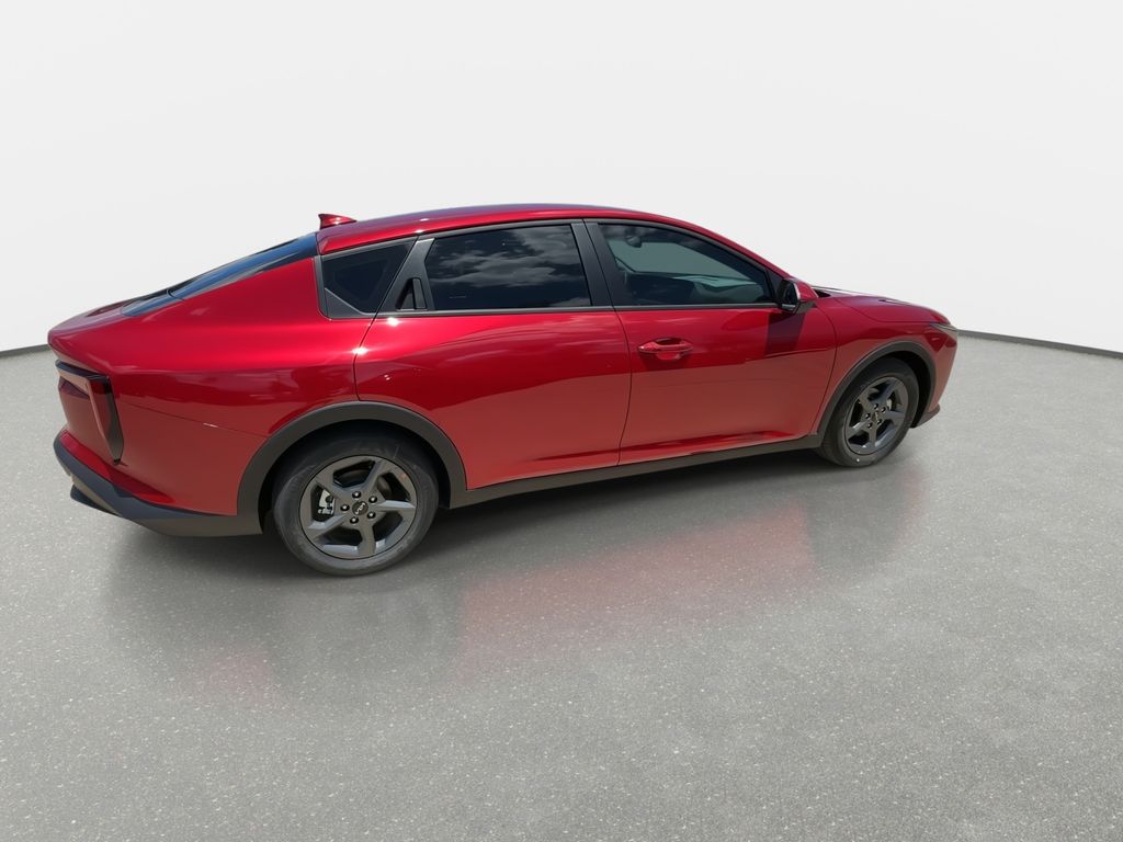 2025 Kia K4 LXS - Photo 9