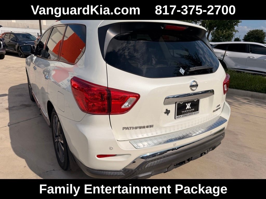 Used 2017 Nissan Pathfinder Platinum SUV