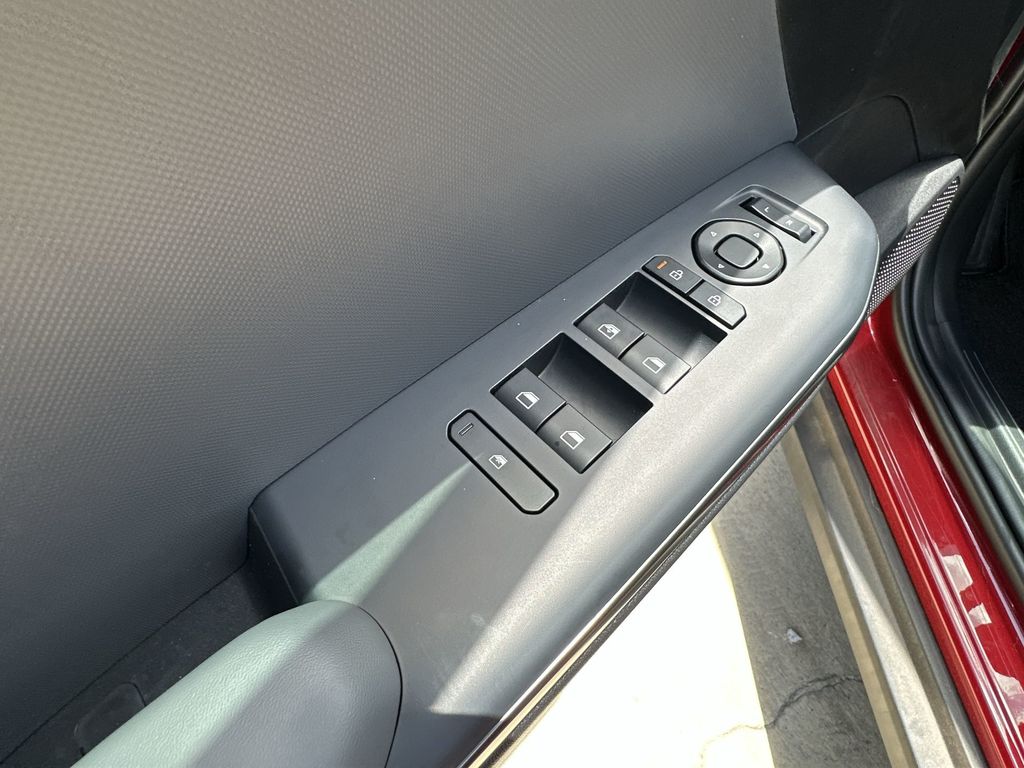 2025 Kia K4 LXS - Photo 16