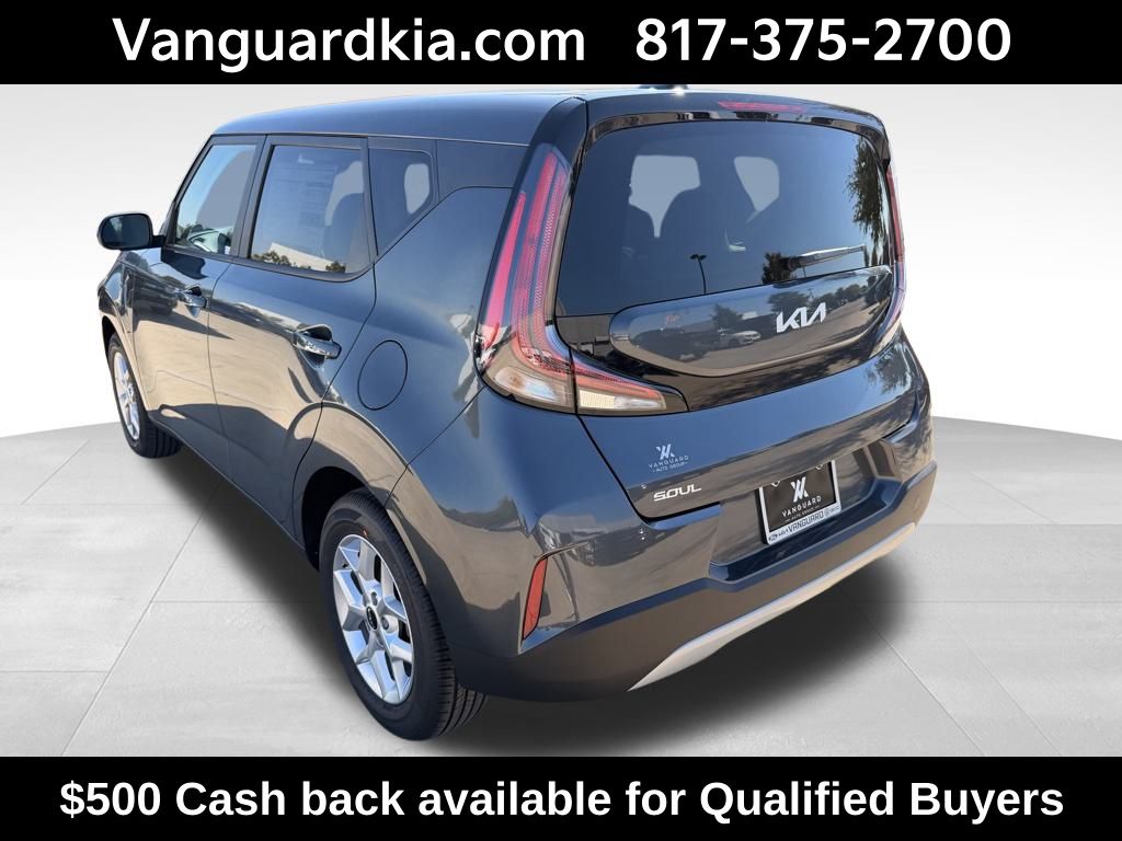 2025 Kia Soul LX photo 2