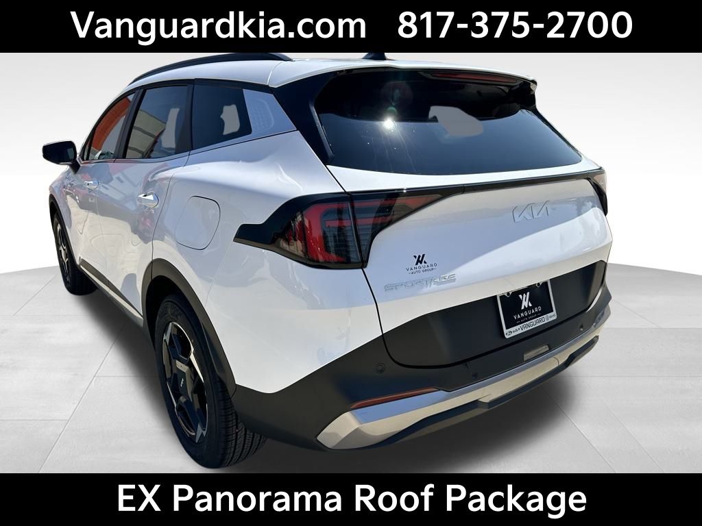 2026 Kia Sportage EX photo 2