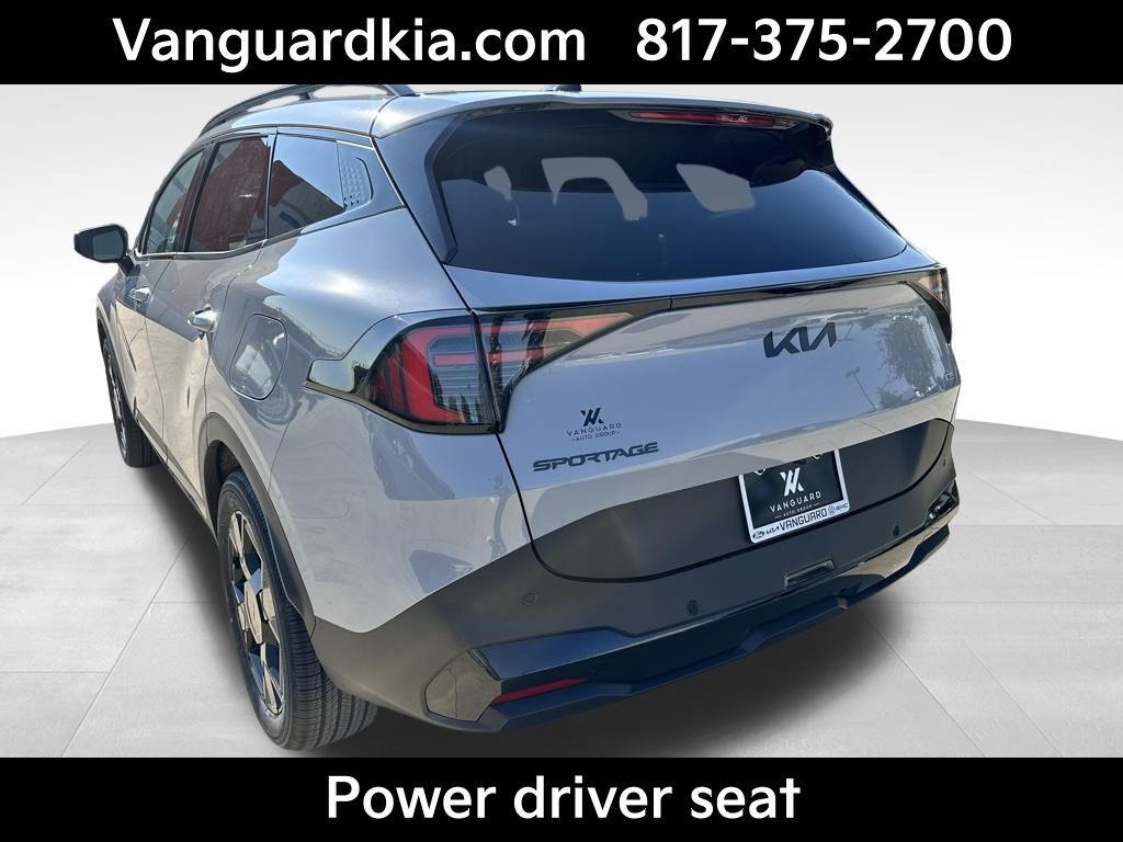 2026 Kia Sportage Hybrid EX photo 2