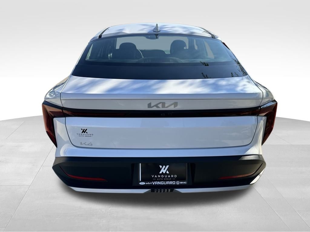 New 2025 Kia K4 LX Sedan