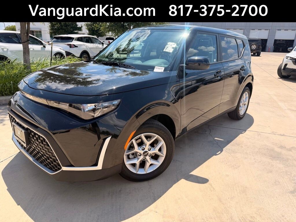 Certified 2025 Kia Soul LX Hatchback