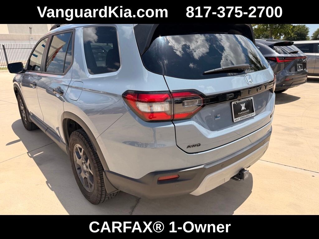 Used 2025 Honda Pilot TrailSport SUV