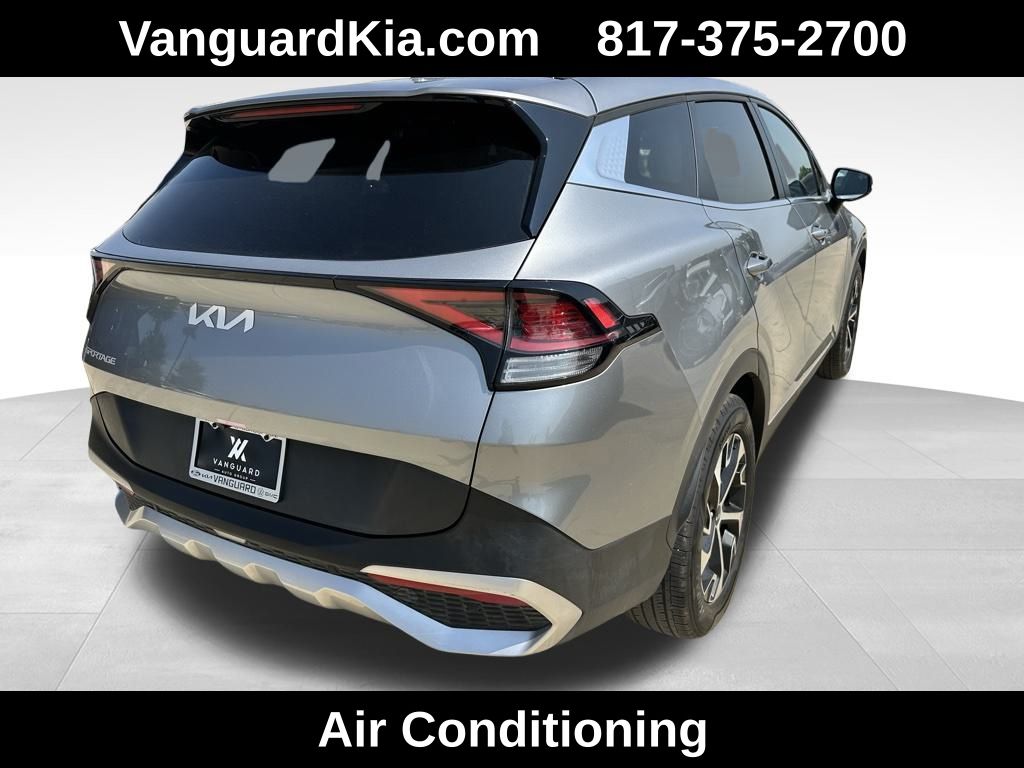 2024 Kia Sportage EX photo 4
