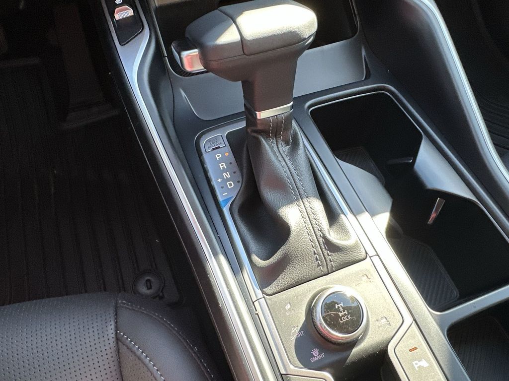 2025 Kia Sorento EX - Photo 23