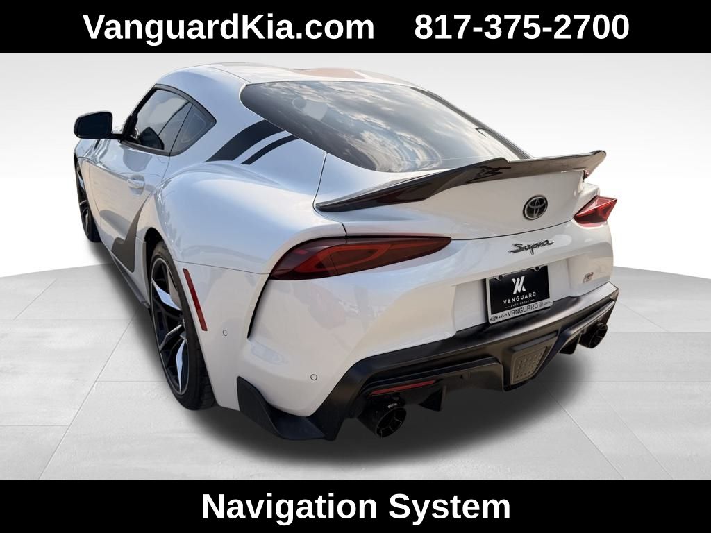 2021 Toyota Supra 3.0 photo 2