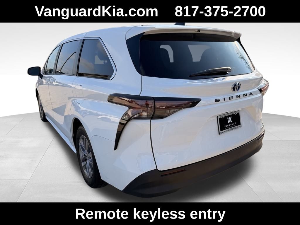 Used 2024 Toyota Sienna LE 8 Passenger Minivan/Van