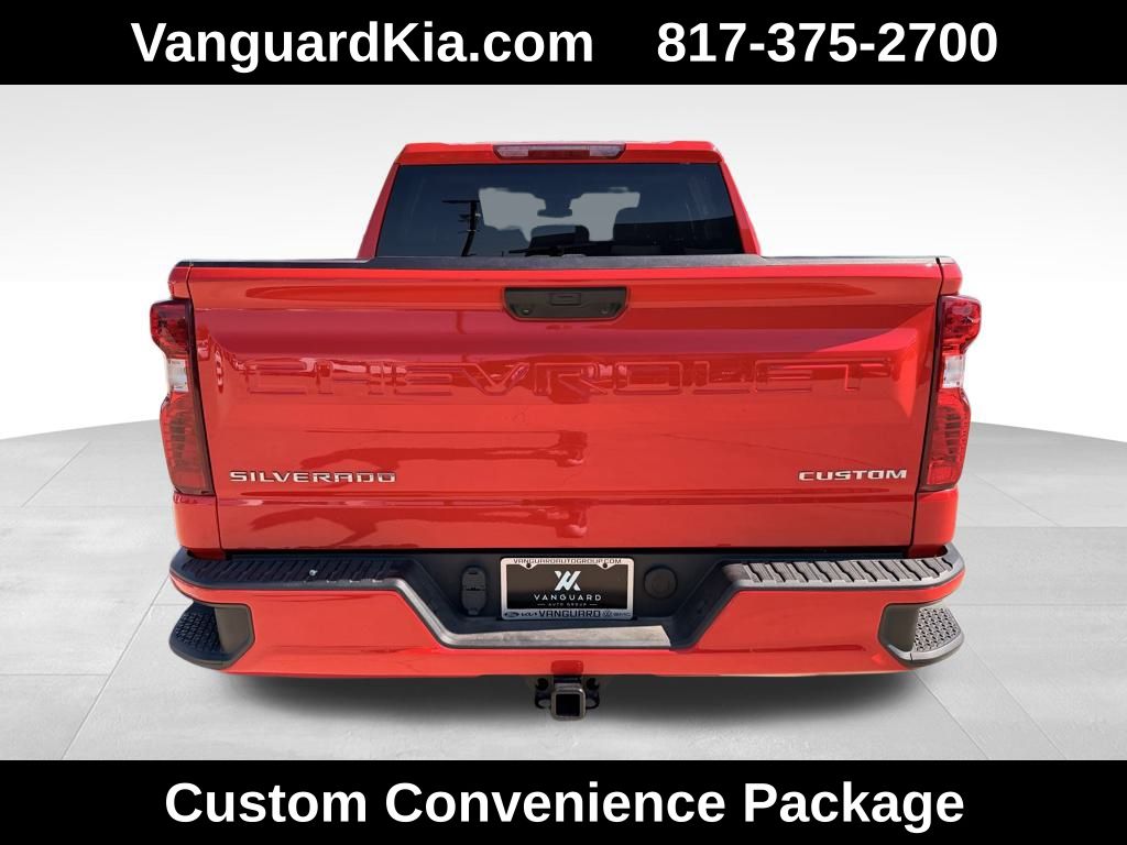 2024 Chevrolet Silverado 1500 Custom photo 3