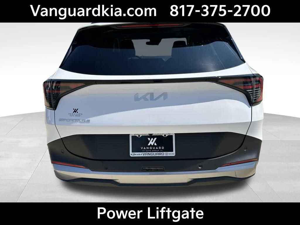 2026 Kia Sportage EX photo 3