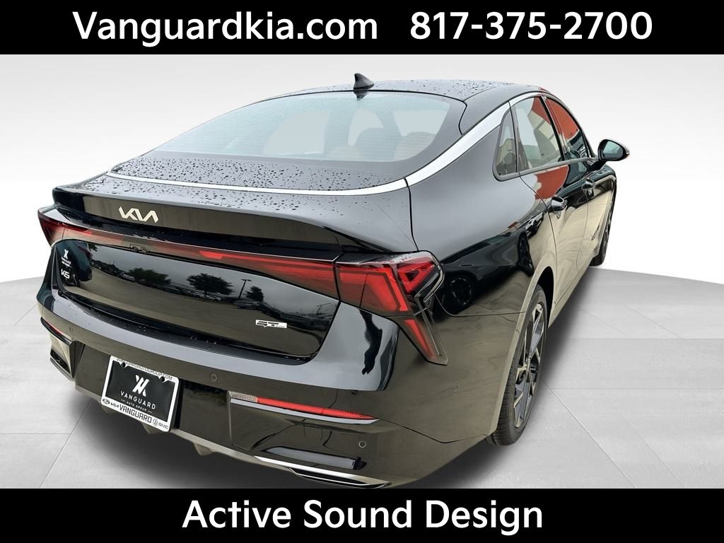 2026 Kia K5 GT-Line photo 4
