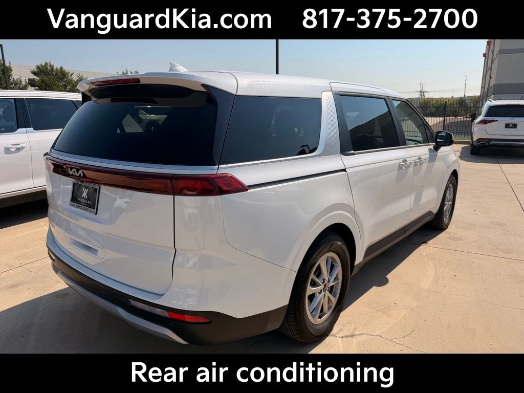 Certified 2024 Kia Carnival LX Minivan/Van