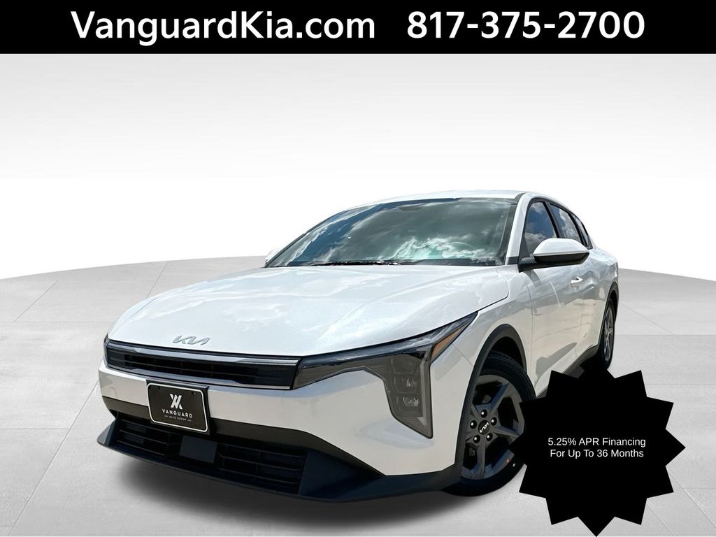 2025 Kia K4 LXS's photo