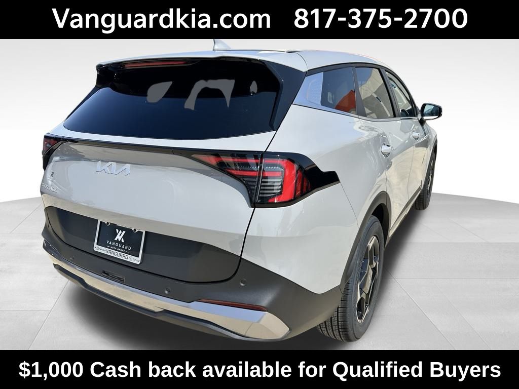 2026 Kia Sportage EX photo 4
