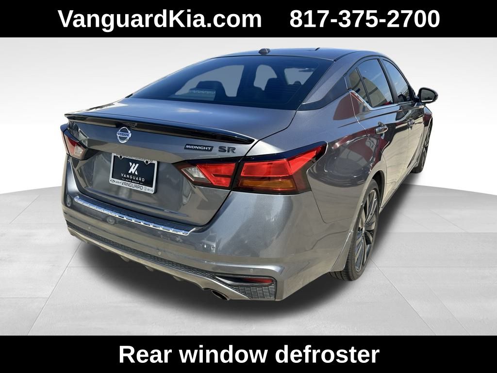 2022 Nissan Altima 2.5 SR photo 3
