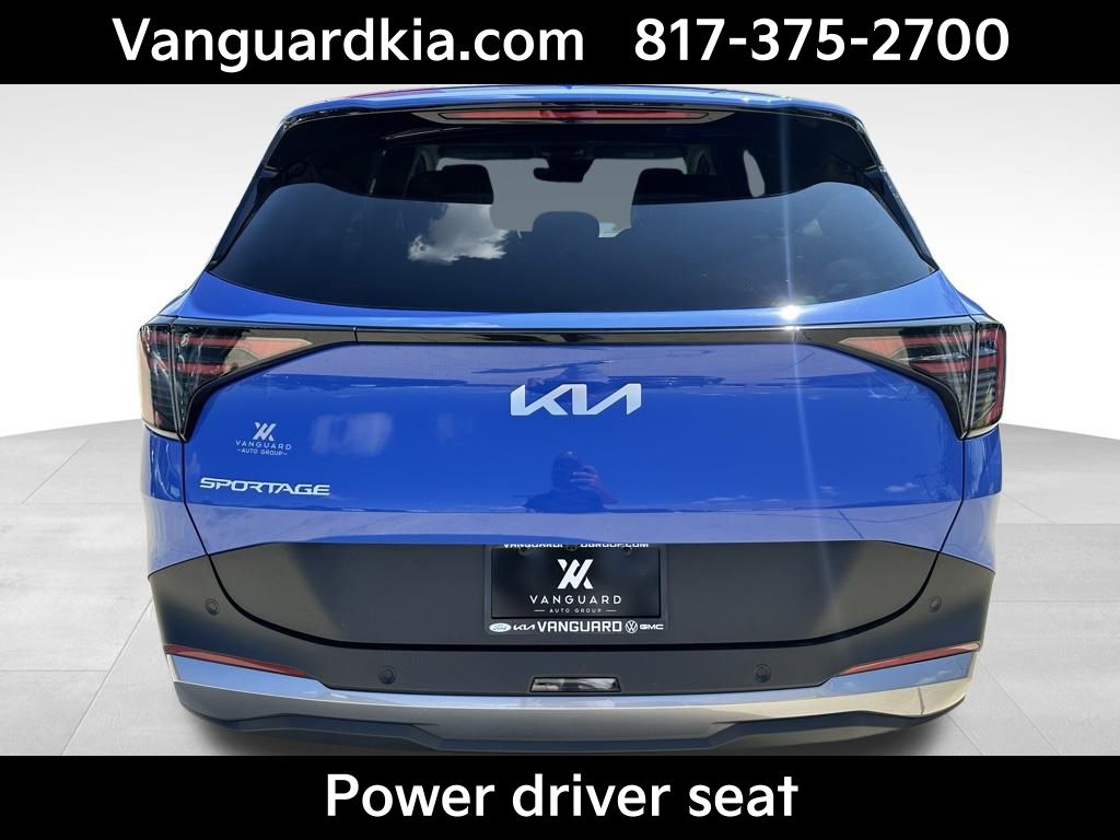 2026 Kia Sportage EX photo 3