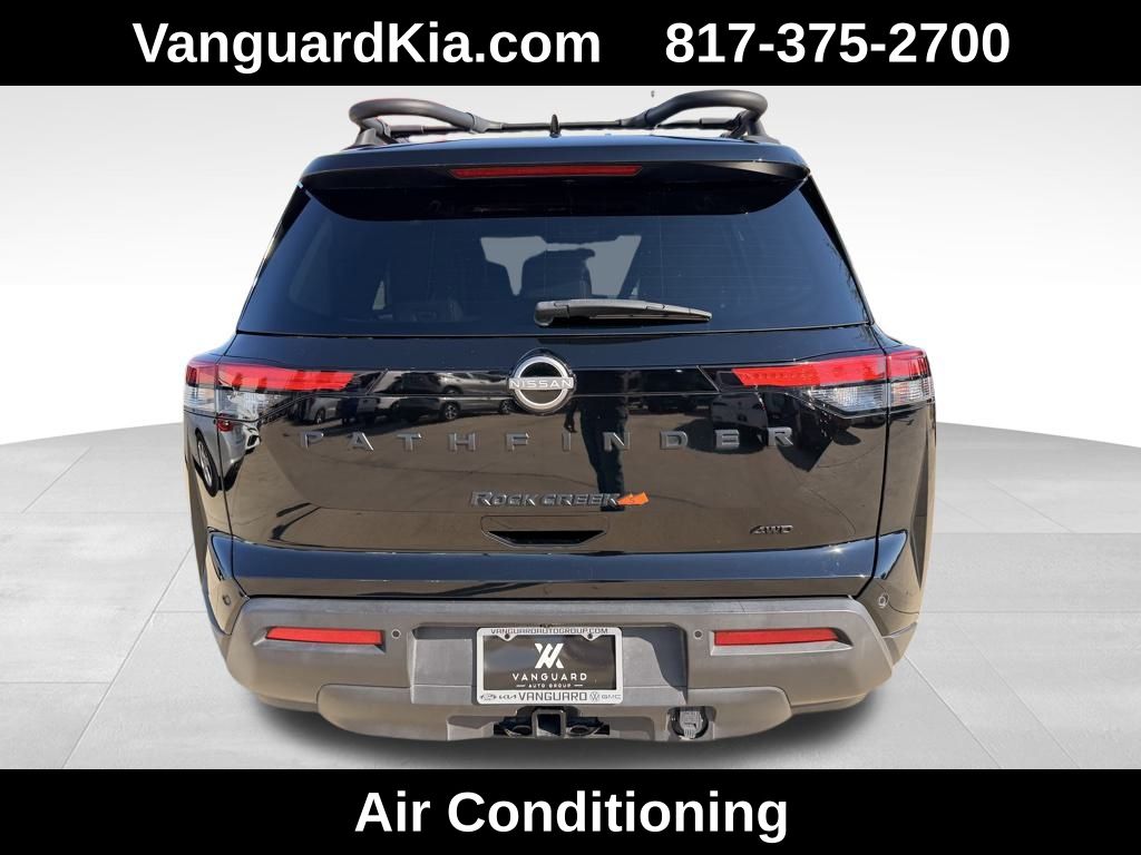 2024 Nissan Pathfinder SV photo 3