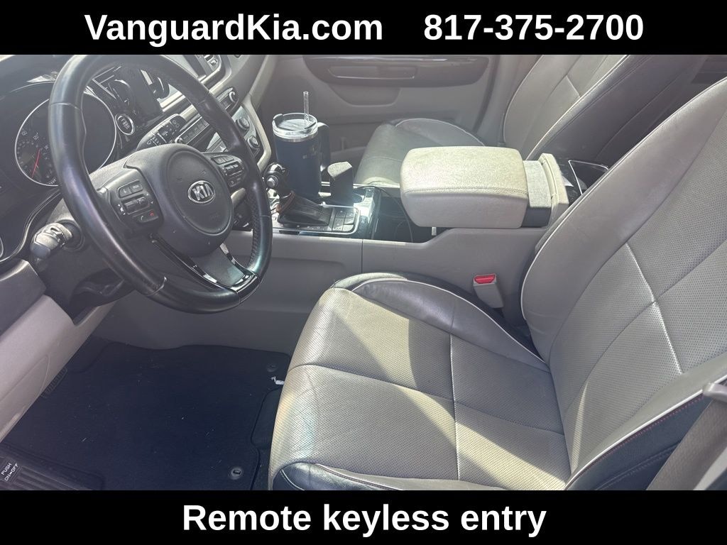 Used 2015 Kia Sedona SX Minivan/Van