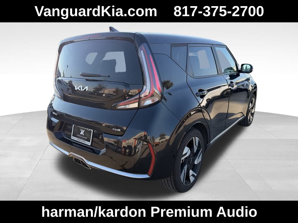 2023 Kia Soul GT-Line photo 4