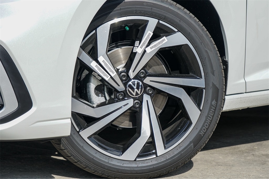 New 2026 Volkswagen Jetta 1.5T SEL Sedan