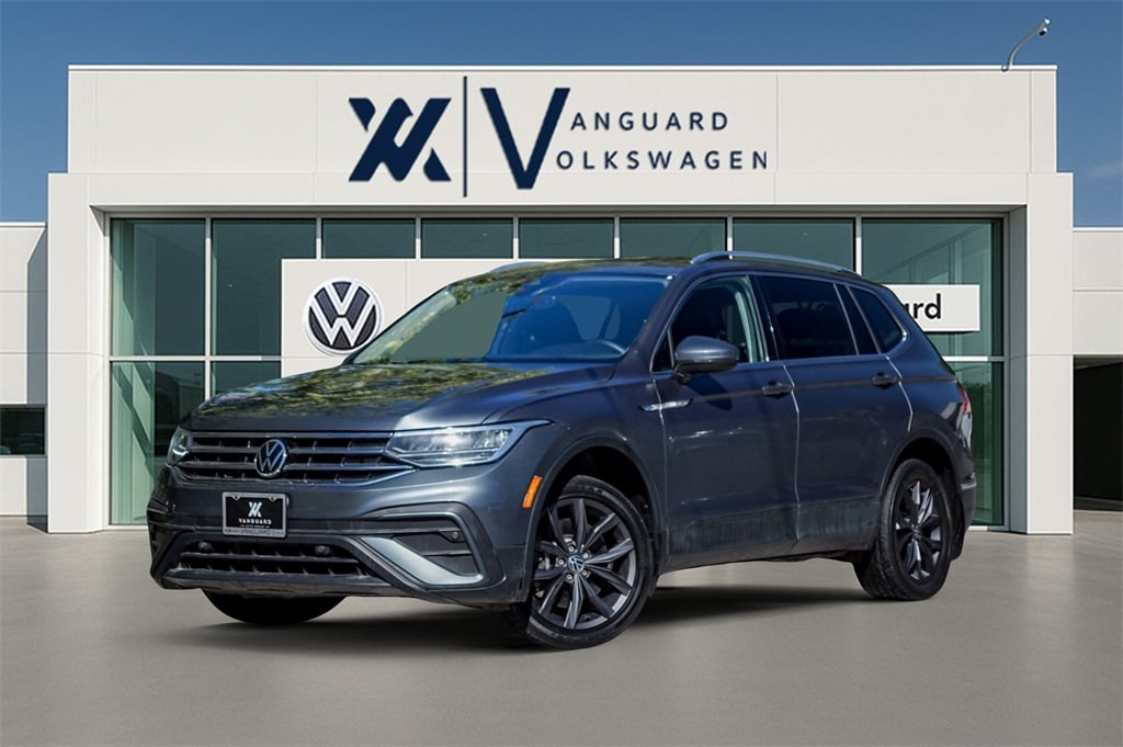 2022 Volkswagen Tiguan SE's photo