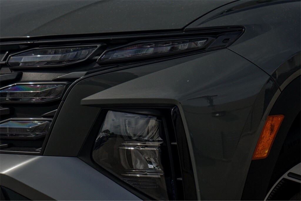 2025 Hyundai Tucson SEL photo 2
