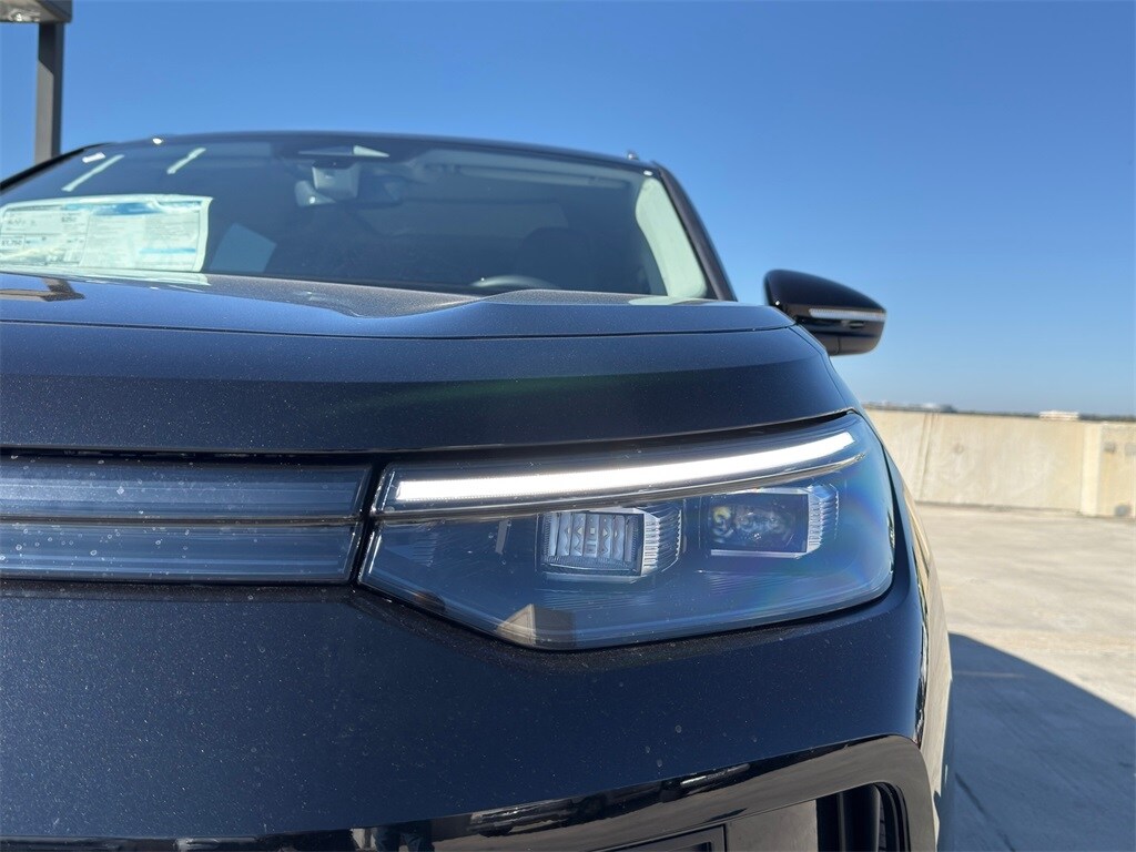 New 2026 Volkswagen Tiguan 2.0T SE SUV