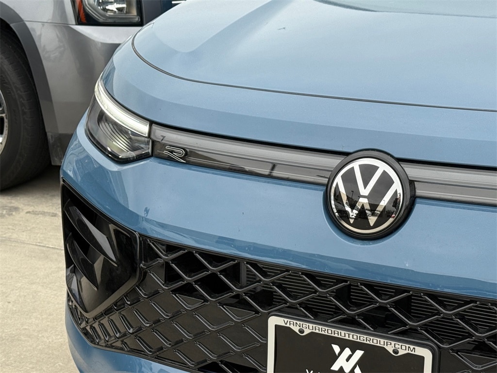 New 2026 Volkswagen Tiguan 2.0T SE R-Line Black SUV