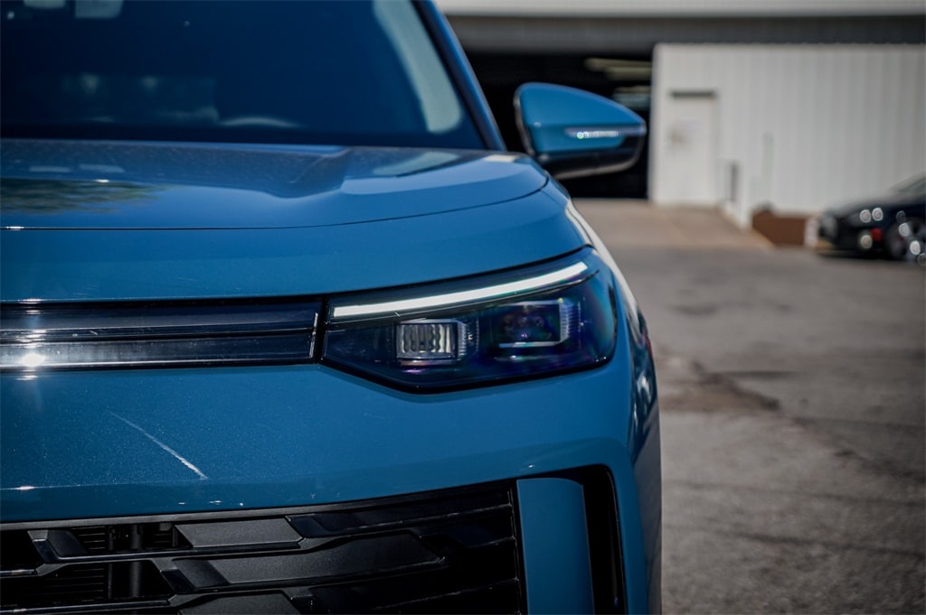 New 2026 Volkswagen Tiguan 2.0T SE SUV