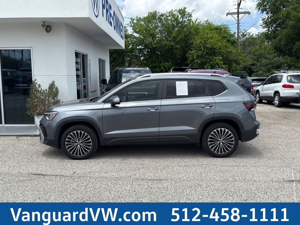 New 2025 Volkswagen Taos 1.5T SE SUV