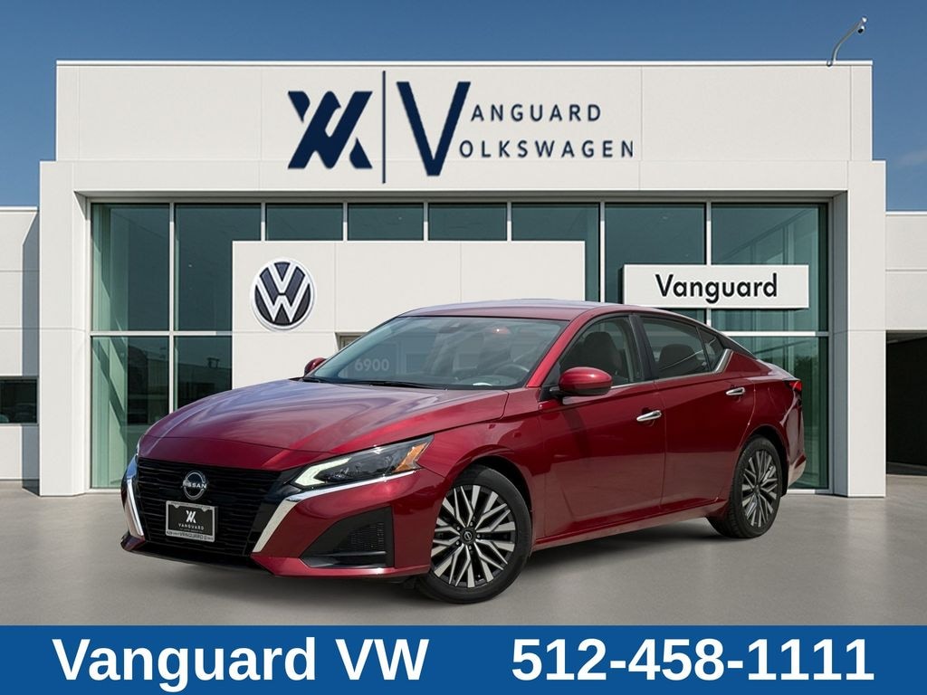 Used 2023 Nissan Altima 2.5 SV Sedan