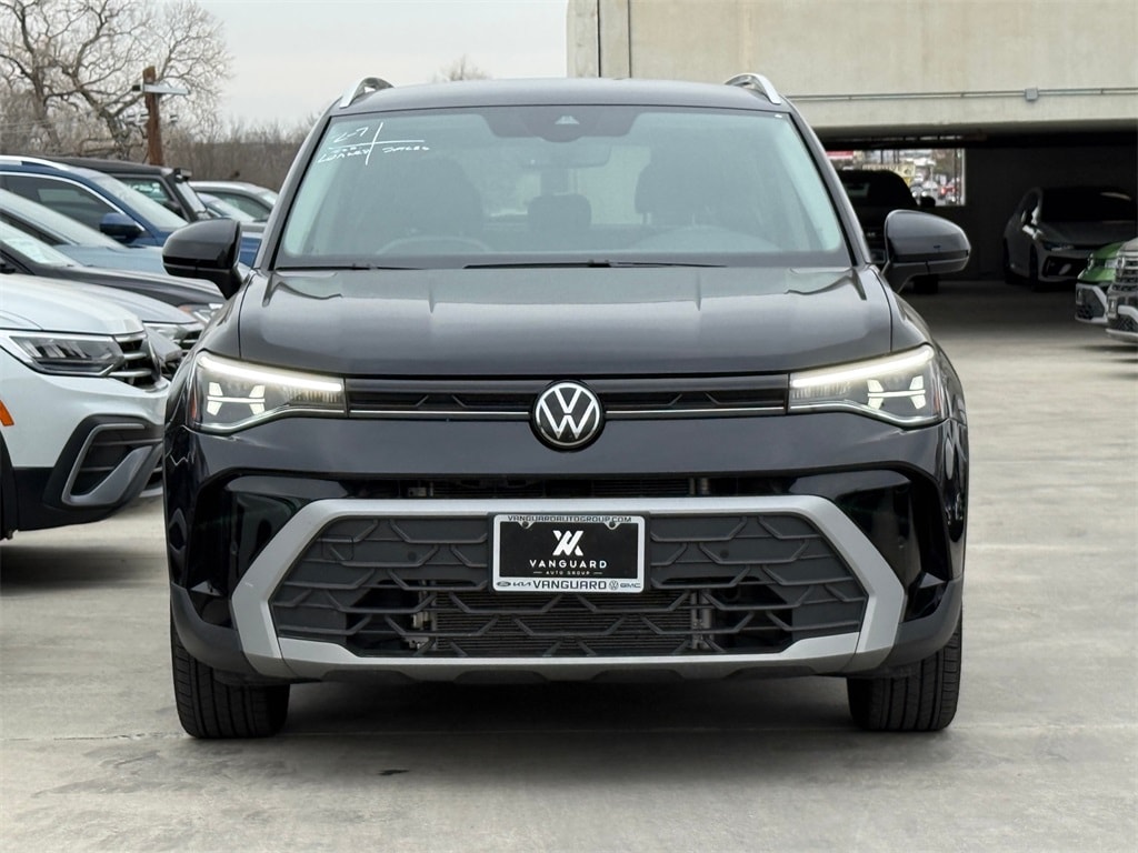 New 2025 Volkswagen Taos 1.5T SE SUV