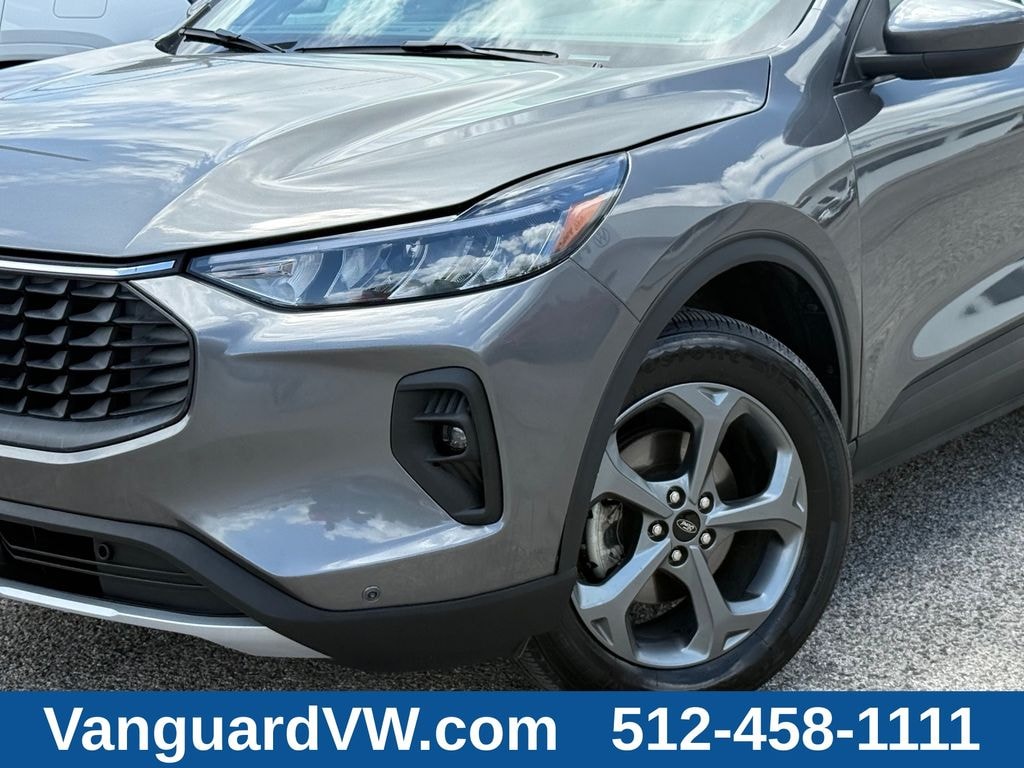Used 2025 Ford Escape ST-Line Select SUV