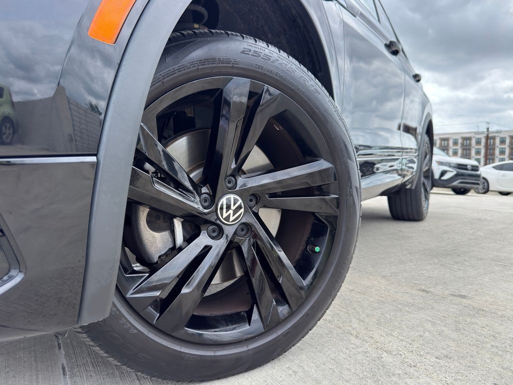 Used 2023 Volkswagen Tiguan 2.0T SE R-Line Black SUV