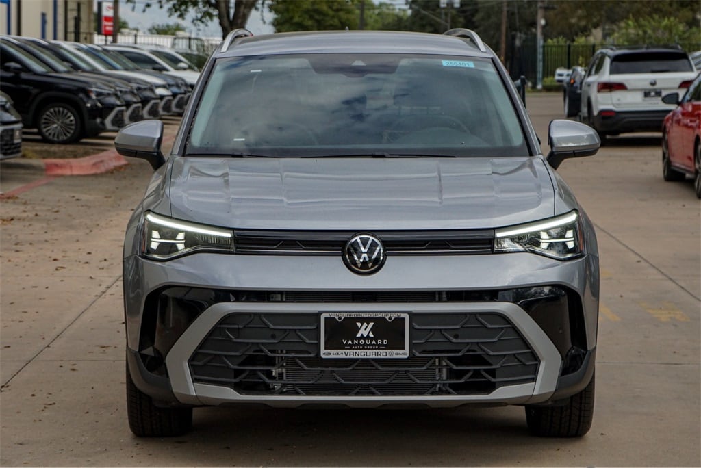 New 2025 Volkswagen Taos 1.5T SE SUV