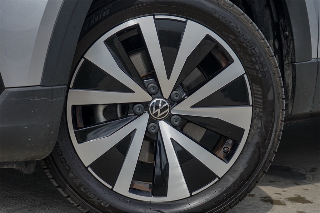 Used 2022 Volkswagen Taos 1.5T SE SUV