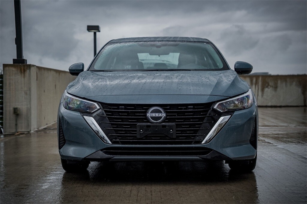 2025 Nissan Sentra SV photo 4