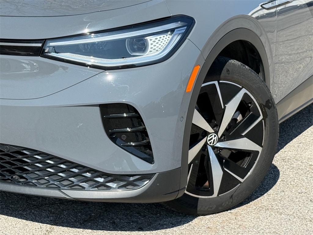 Used 2023 Volkswagen ID.4 PRO S with VIN 1V2VMPE89PC023091 for sale in Austin, TX