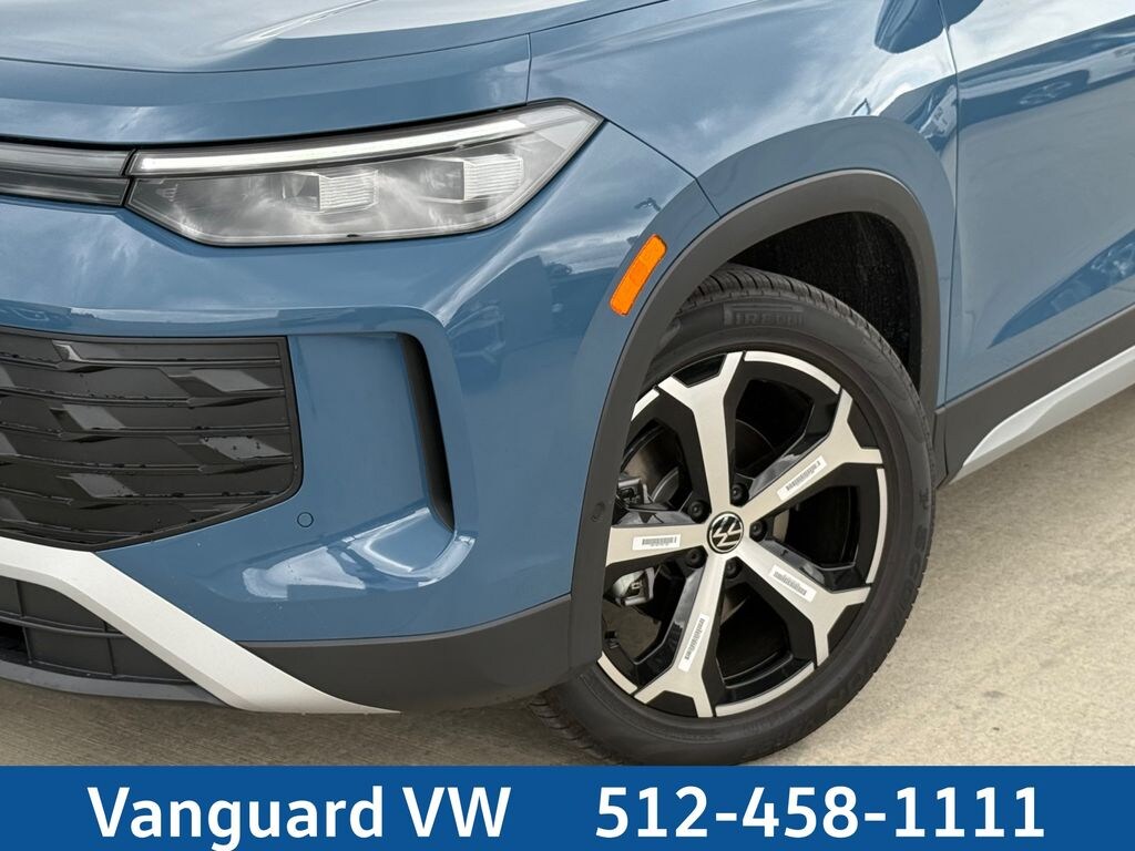 New 2026 Volkswagen Tiguan 2.0T SE SUV